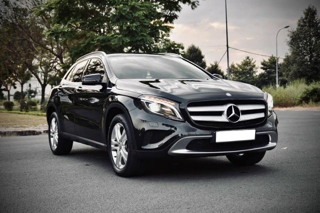  Mercedes-Benz GLA 200 xuống giá chỉ bằng Hyundai Tucson sau 8 năm tuổi - Ảnh 1.