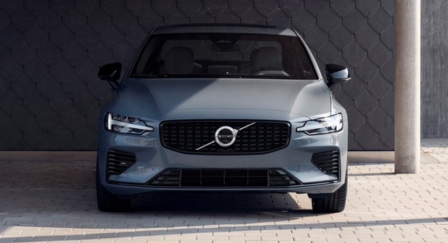 Volvo S60 và V60 âm thầm nâng cấp với động cơ phù hợp thời buổi giá xăng tăng - Ảnh 1.