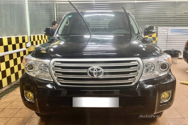 The owner of Toyota Land Cruiser spent 1 billion VND to revive the car from the pile of scrap metal: Shiny like a new box after 3 months, unrecognizable with the naked eye - Photo 13.
