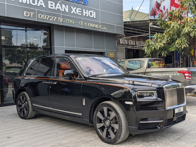 The giant Ha Tinh strongly bought Rolls-Royce Cullinan: The details of the number plate are what many people admire - Photo 1.