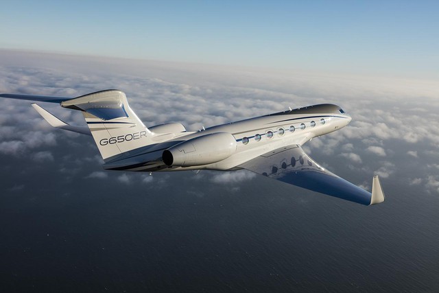 Choáng ngợp với chuyên cơ Gulfstream cho giới siêu giàu của Sun Group: Khách sạn 5 sao trên không, wifi chấp hết đại dương hay núi băng, bay vượt vùng nhiễu động, 100% khí tươi làm mới liên tục  - Ảnh 1.