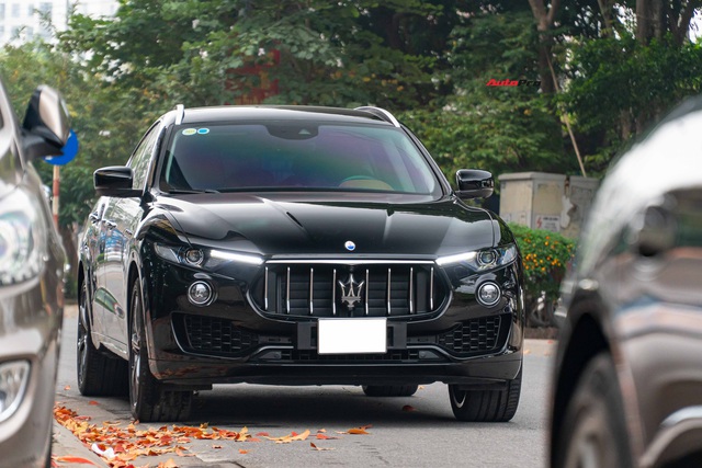 3 năm tuổi, hàng hiếm Maserati Levante Granlusso vẫn có giá lên tới 6 tỷ đồng  - Ảnh 3.