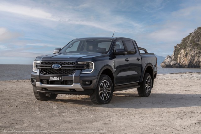 Ford Ranger 2022 has a standard engine from 167 horsepower, many toys for heavy rear drag - Photo 1.