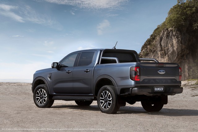 Ford Ranger 2022 has a standard engine from 167 horsepower, many toys for heavy rear drag - Photo 2.