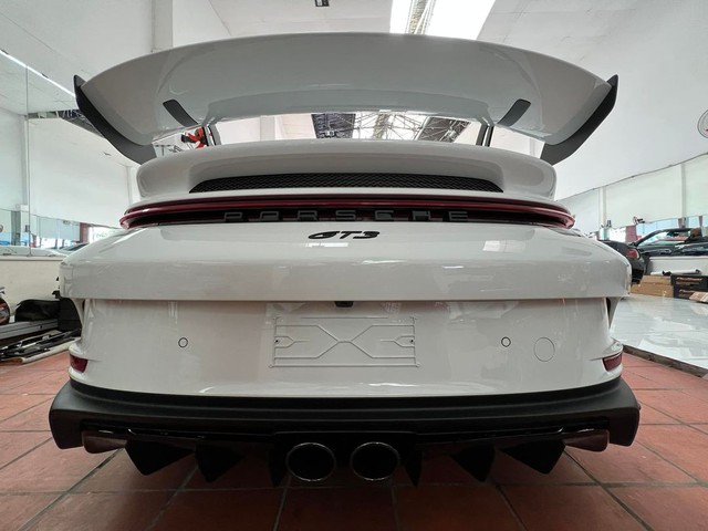 Xuất hiện chiếc Porsche 911 GT3 thế hệ mới đầu tiên Việt Nam, về trước cả xe của Nguyễn Quốc Cường - Ảnh 4.