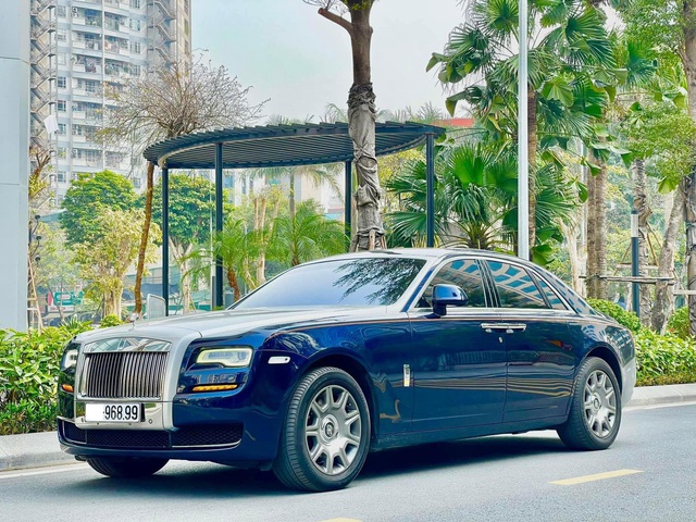 Nhờ biển khủng, Rolls-Royce Ghost 6 năm tuổi vẫn được chào giá lên tới 20 tỷ đồng