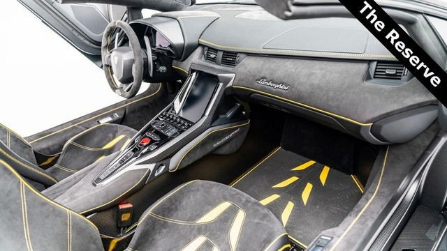 Rao bán siêu xe triệu đô - Lamborghini Centenario Roadster với thân vỏ bằng sợi carbon - Ảnh 6.