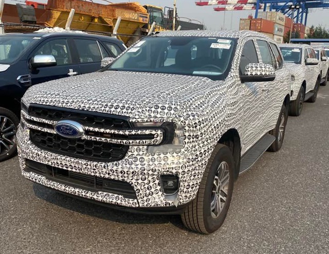 The first batch of Ford Everest 2023 returned to Vietnam: Many genuine equipment are not inferior to luxury cars, the price is expected to be from 1.4 billion VND, fighting Fortuner and Santa Fe - Photo 1.