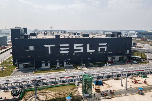 Cách Tesla đã chinh phục thành phố Thượng Hải chỉ bằng một…chiếc biển số xe - Ảnh 4.