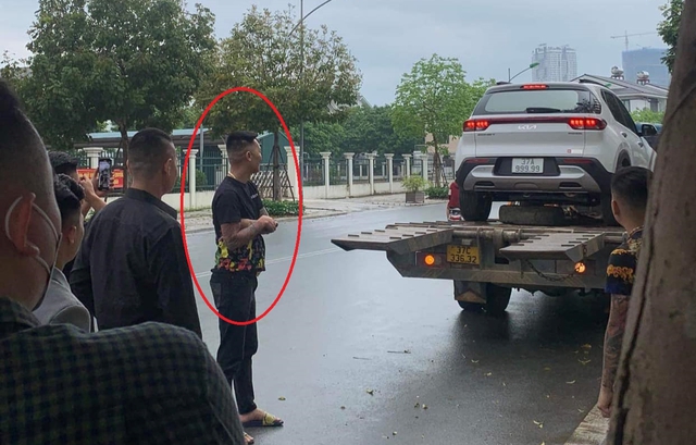 Rumor has it that Huan bought a Kia Sonet in the 9th quarter of the year in Nghe An for 1.6 billion, giving a Honda SH to the son of the car owner - Photo 2.