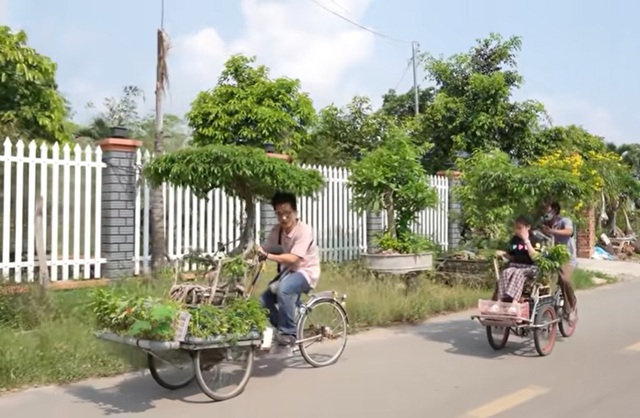 Uncle Tay Ninh spent more than 10 years making tree cars, was paid 500 million but decided not to sell - Photo 3.