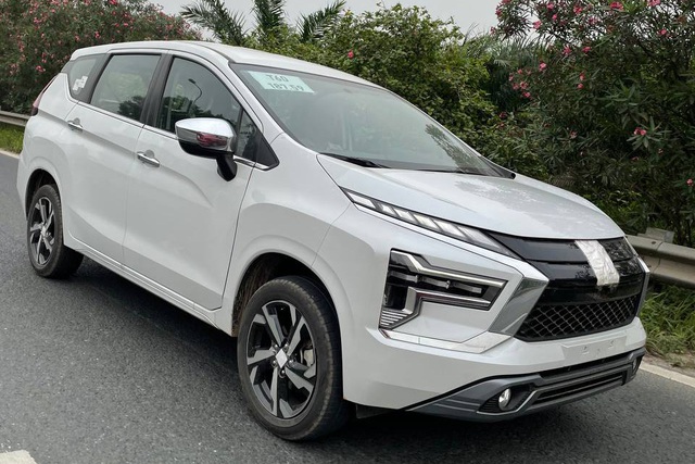 Tóm gọn Mitsubishi Xpander 2022 đầu tiên lăn bánh tại Việt Nam: Đã có biển số, ngày ra mắt không còn xa, Toyota Veloz Cross phải dè chừng - Ảnh 1.