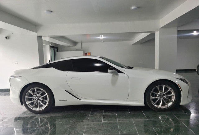 The super rare Lexus LC500h in Vietnam is resold for just over 7 billion VND - Photo 4.