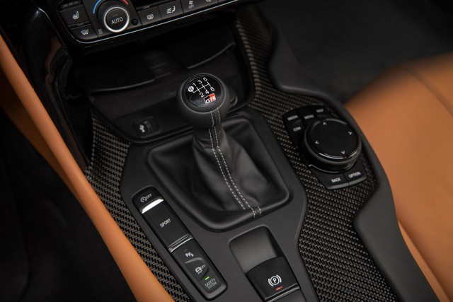 Toyota GR Supra is officially like Vios junior because... has a manual version - Photo 11.
