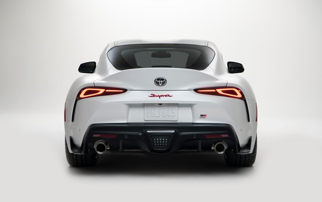 Toyota GR Supra is officially like Vios junior because... has a manual version - Photo 6.