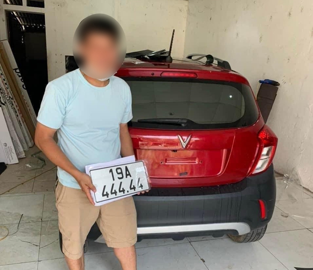 The owner of the VinFast Fadil car who picked up the fourth quarter winner's sign confirmed that someone had paid billions but not closed it - photo 2.