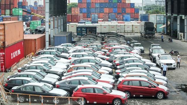 Lượng ô tô nhập khẩu cao nhất từ đầu năm - Ảnh 1.