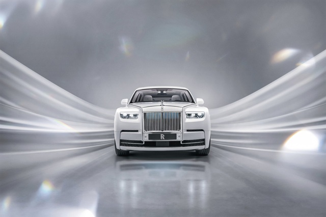 Rolls-Royce Phantom 2023 launched: Glow radiator, many new options for the super rich - Photo 13.
