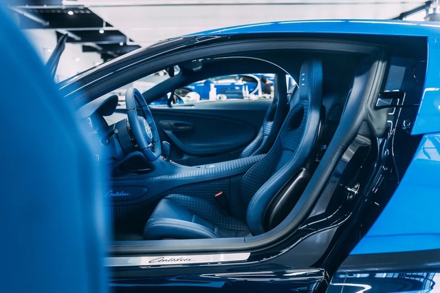 Cristiano Ronaldo's Bugatti supercar took up to 16 weeks just to make the interior - Photo 1.
