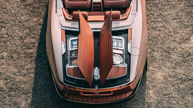 The world's most expensive car Rolls-Royce Boat Tail released the second version: The most complex paint color ever - Photo 9.
