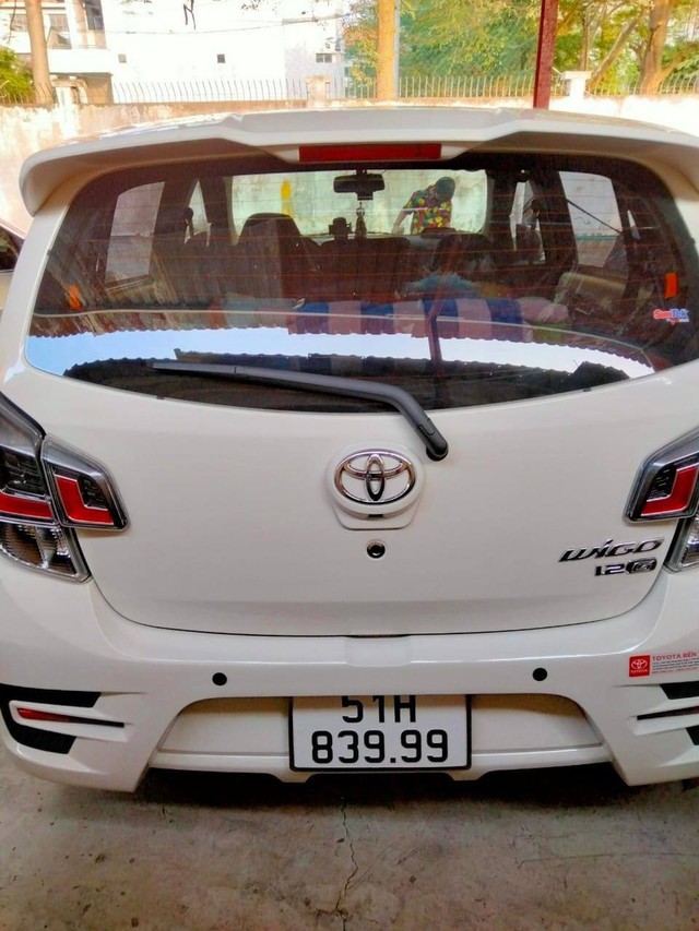 Chiếc Toyota Wigo được chào giá 1,2 tỷ đồng nhờ biển phát tài, tam hoa - Ảnh 4.