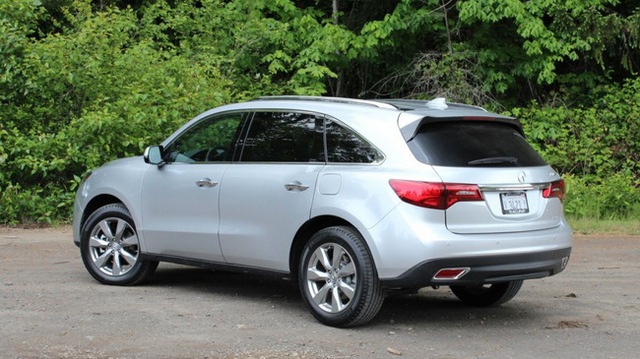 Acura MDX 2014 dính án thu hồi