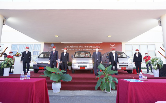 Tan Chong Motor Vietnam ra mắt ba mẫu xe tải, xe van thương hiệu Wuling