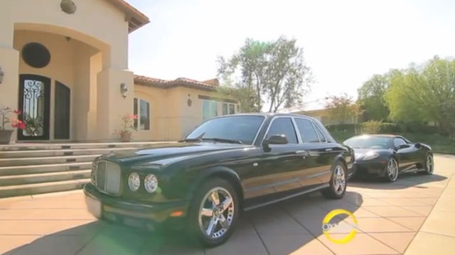 Mục sư cũng lái Bentley và Ferrari như ngôi sao điện ảnh