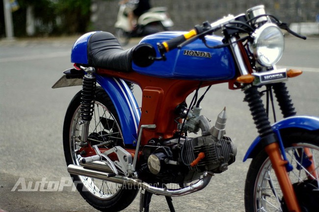 Biker Sài Thành Độ Honda 67 Thành Xe Café Racer