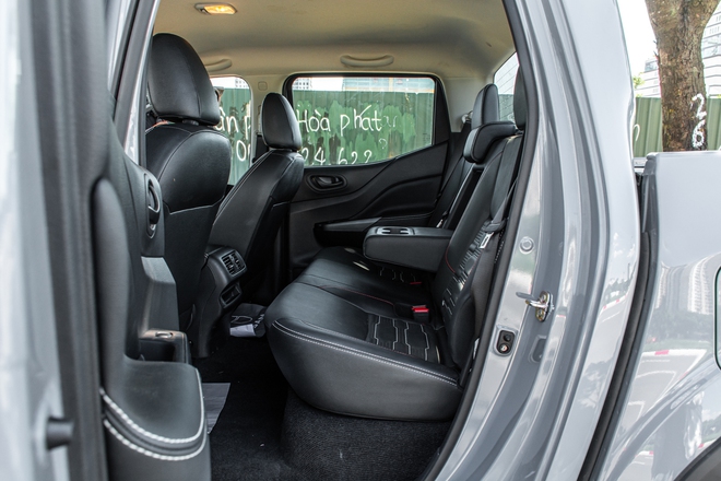 Nissan Navara 2024 ra mắt Việt Nam: Thêm phiên bản, chỉ còn từ 685 triệu đồng, cạnh tranh Ranger bằng giá mềm hơn bản cũ- Ảnh 11. Nissan Navara 2024 ra mắt Việt Nam: Thêm phiên bản, chỉ còn từ 685 triệu đồng, cạnh tranh Ranger bằng giá mềm hơn bản cũ- Ảnh 11.