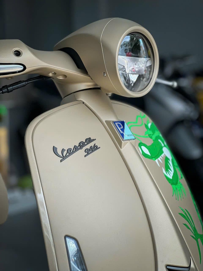 Hai tháng nữa là Tết, Vespa 946 bản Rồng 'hết thời' hét giá, từng đắt ngang xe sang nay có nơi rao dưới 500 triệu- Ảnh 3.