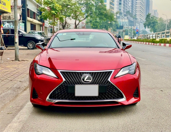 Lexus RC 300 ‘siêu lướt’ 9.000km được chào giá 1,9 tỷ, bằng hơn nửa giá lăn bánh niêm yết sau 5 năm- Ảnh 5.