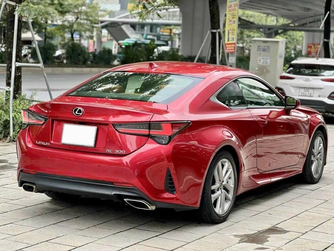 Lexus RC 300 ‘siêu lướt’ 9.000km được chào giá 1,9 tỷ, bằng hơn nửa giá lăn bánh niêm yết sau 5 năm- Ảnh 6.