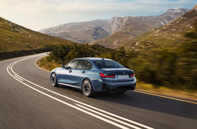 BMW 3-Series 2025 ra mắt: Thêm màu, mâm mới, tinh chỉnh động cơ nhưng sức mạnh cải tiến không đáng kể- Ảnh 4.