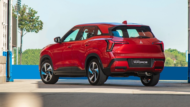 Mitsubishi Xforce giảm giá 30 triệu đồng tại đại lý: Bản ‘base’ còn 569 triệu, đấu Creta với giá ngang Sonet- Ảnh 7. Mitsubishi Xforce giảm giá 30 triệu đồng tại đại lý: Bản ‘base’ còn 569 triệu, đấu Creta với giá ngang Sonet- Ảnh 7.