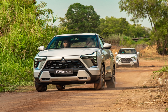 Mitsubishi Xforce giảm giá 30 triệu đồng tại đại lý: Bản ‘base’ còn 569 triệu, đấu Creta với giá ngang Sonet- Ảnh 14. Mitsubishi Xforce giảm giá 30 triệu đồng tại đại lý: Bản ‘base’ còn 569 triệu, đấu Creta với giá ngang Sonet- Ảnh 14.