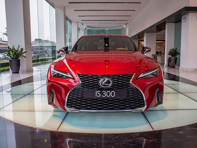 Lexus IS rút khỏi Việt Nam sau chưa đầy 4 năm ra mắt bản mới, nhường đất diễn cho C-Class, 3-Series- Ảnh 5.