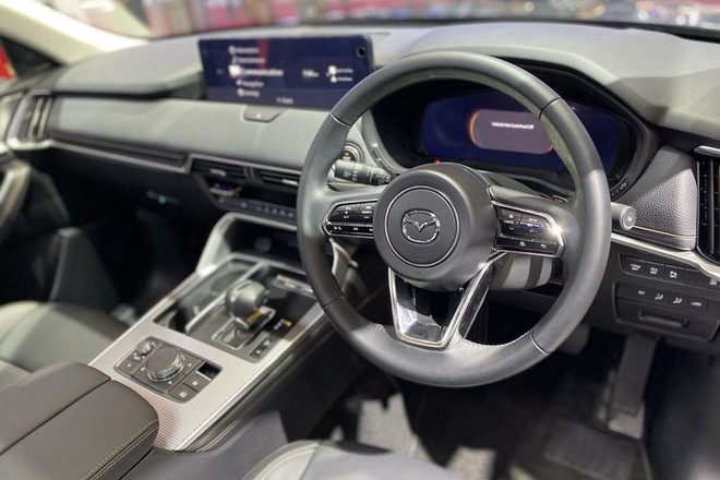 Xe ‘cận sang’ Mazda CX-60 thêm bản ‘giá rẻ’ trong ĐNÁ: Quy đổi từ 1,2 tỷ đồng, vẫn giữ nhiều trang bị xịn, động cơ giống CX-5
