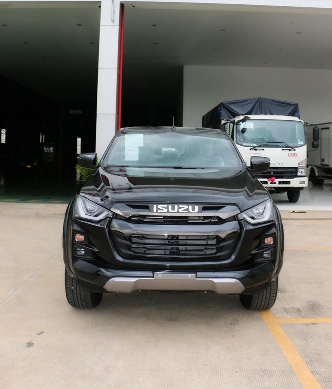 Isuzu D-Max bản cao nhất giảm 120 triệu tại đại lý: Giá chỉ còn 760 triệu đồng, thấp hơn Ranger XLS 2 cầu- Ảnh 4.