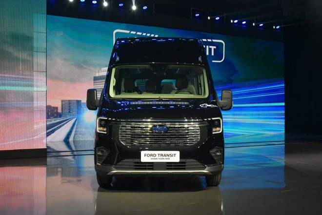 Ford Transit 2024 ra mắt Việt Nam: Giá từ 905 triệu, kích thước lớn hơn, nhiều công nghệ chưa từng có, làm khó Solati- Ảnh 3.