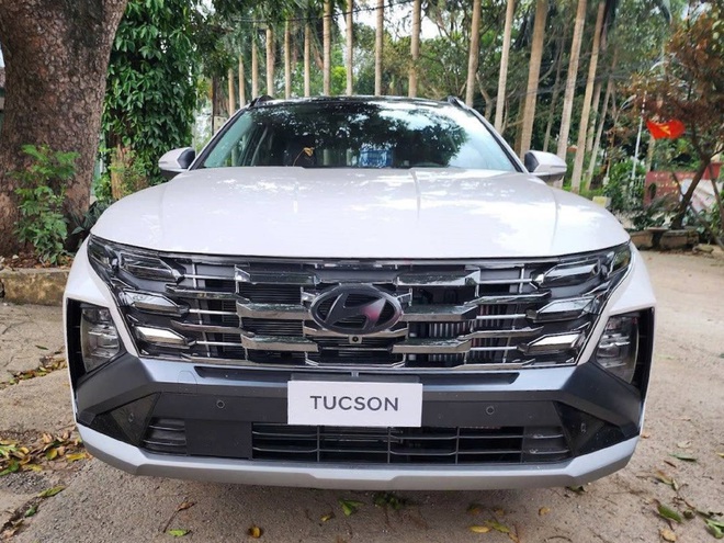 Hyundai Tucson 2024 lần đầu lộ diện tại Việt Nam: Đầu xe mới, màn hình cong lớn, dễ ra mắt tháng sau đấu CX-5, Sportage- Ảnh 5.