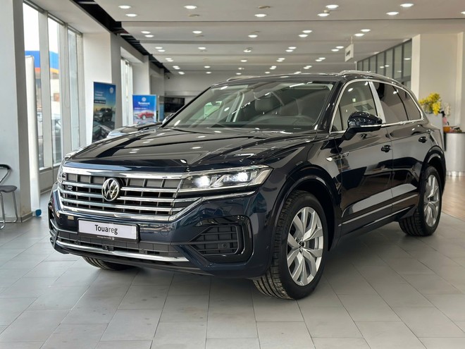 VW Touareg bản mới về đại lý: Giá 2,788 tỷ ngang GLC 300, có đèn ma trận, mâm to, treo khí nén- Ảnh 3.