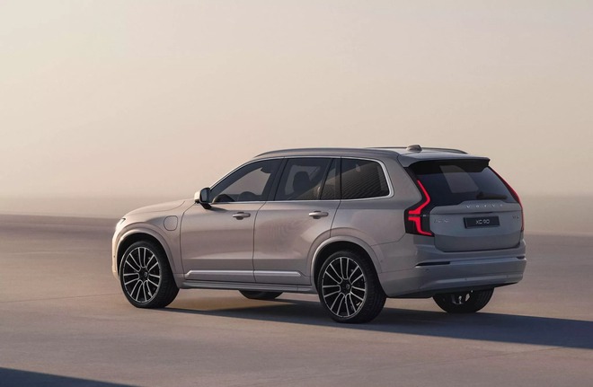 Volvo XC90 2025 ra mắt: Thiết kế mới, màn hình lớn, cách âm tốt hơn, cải tiến hệ thống treo, bán cuối năm nay- Ảnh 7.