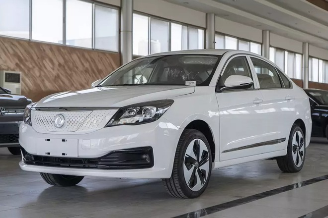 4 xe Dongfeng ra mắt Việt Nam với giá cao ngất ngưởng: Mage, Huge khoảng 1 tỷ, đắt hơn CX-5, CX-8, nhiều công nghệ nhưng khó cạnh tranh- Ảnh 13.