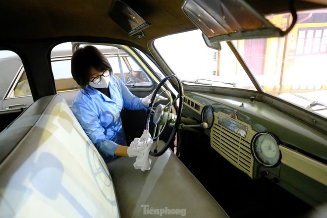 Cận cảnh ba chiếc xe từng phục vụ Chủ tịch Hồ Chí Minh, vừa được công nhận bảo vật quốc gia- Ảnh 9. Cận cảnh ba chiếc xe từng phục vụ Chủ tịch Hồ Chí Minh, vừa được công nhận bảo vật quốc gia- Ảnh 9.