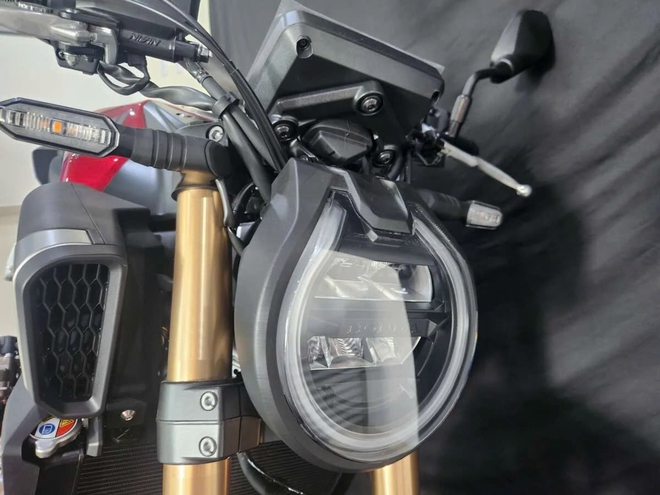 Honda CB650R và CBR650R 2025 ra mắt, giá gần 300 triệu đồng- Ảnh 7. Honda CB650R và CBR650R 2025 ra mắt, giá gần 300 triệu đồng- Ảnh 7.