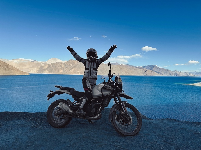 Nữ biker Việt đầu tiên chinh phục đường đèo cao nhất thế giới: 'Có lúc tưởng như nhập viện, cứ tưởng mình gục đầu tiên hóa ra lại vẫn có thể chill chill khi đến nơi'- Ảnh 20. Nữ biker Việt đầu tiên chinh phục đường đèo cao nhất thế giới: 'Có lúc tưởng như nhập viện, cứ tưởng mình gục đầu tiên hóa ra lại vẫn có thể chill chill khi đến nơi'- Ảnh 20.