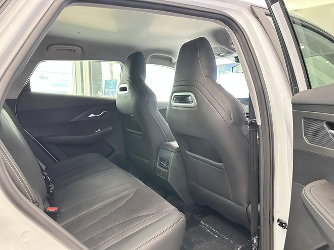 Omoda & Jaecoo nhập cuộc đua giảm giá: SUV ưu đãi tới 100% lệ phí trước bạ, đe dọa nhóm xe Hàn – Nhật- Ảnh 7. Omoda & Jaecoo nhập cuộc đua giảm giá: SUV ưu đãi tới 100% lệ phí trước bạ, đe dọa nhóm xe Hàn – Nhật- Ảnh 7.