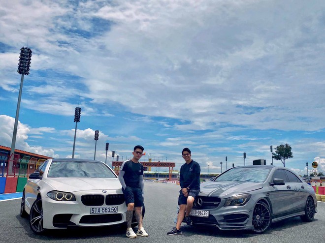 Soi dàn xe của 'cực phẩm một thời' Tống Đông Khuê: Từ McLaren, Ferrari đến Rolls-Royce, có xe dùng tiền bạn gái để mua- Ảnh 11. Soi dàn xe của 'cực phẩm một thời' Tống Đông Khuê: Từ McLaren, Ferrari đến Rolls-Royce, có xe dùng tiền bạn gái để mua- Ảnh 11.