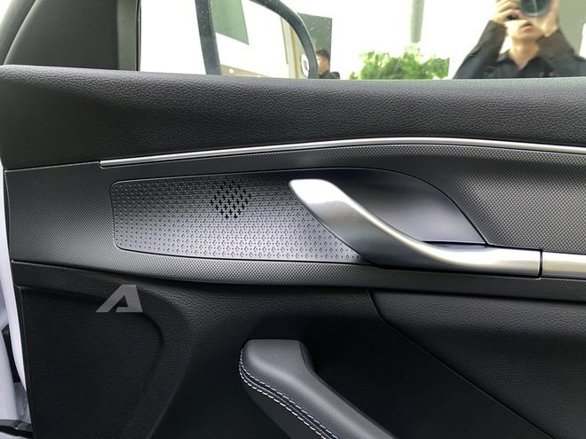 BYD Seal 5 ra mắt Việt Nam: Giá 696 triệu đồng, cùng cỡ Civic, máy hybrid cắm sạc tiêu thụ 3,8 lít/100km- Ảnh 14. BYD Seal 5 ra mắt Việt Nam: Giá 696 triệu đồng, cùng cỡ Civic, máy hybrid cắm sạc tiêu thụ 3,8 lít/100km- Ảnh 14.